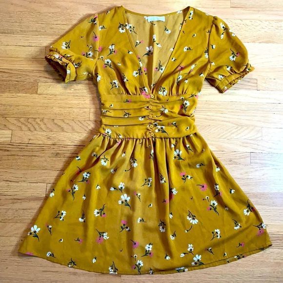Urban Outfitters Mustard Floral Dress - Picture 2 of 8